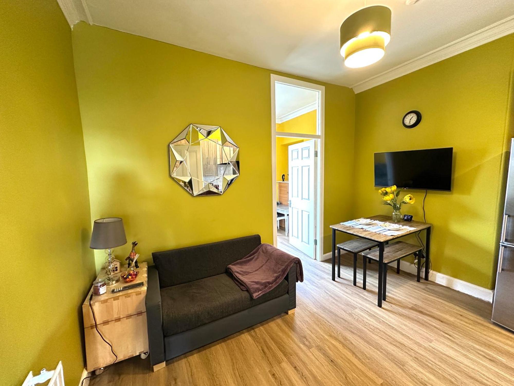 Cosy In Centre , 2 Bedroom1 Bathroom Appartement